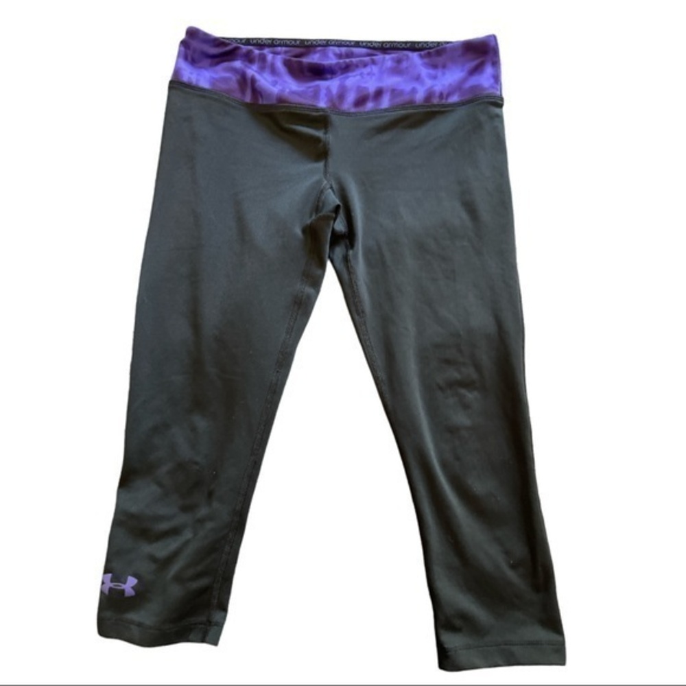 Under Armour Black Purple Capri Leggings Size Small EUC #6281
